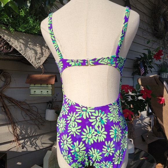 RAISINS ♡ Beautiful Vintage 1pc Purple 'n Green Floral Padded Bra Swimsuit M - Picture 14 of 17